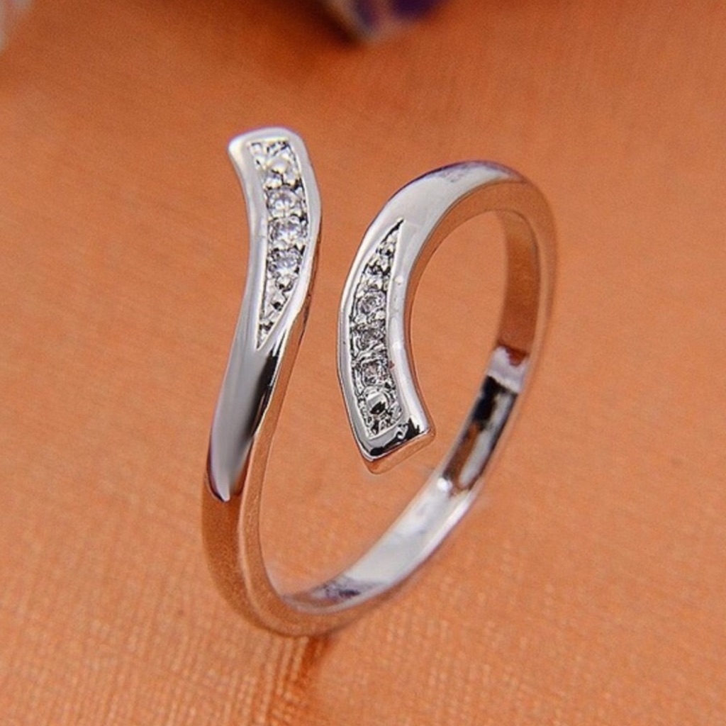 Adjustable Cz Ring